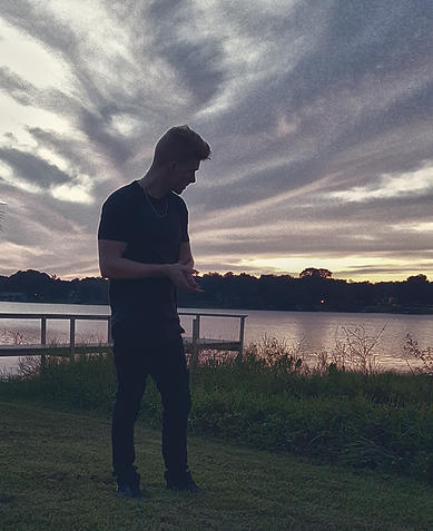 d2b810_384cf26b590c49bc88cb86ec6719a99a.jpg_srz_p_389_477_75_22_0.50_1.20_0.00